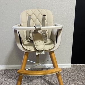 Cream High Chair with Wooden Legs